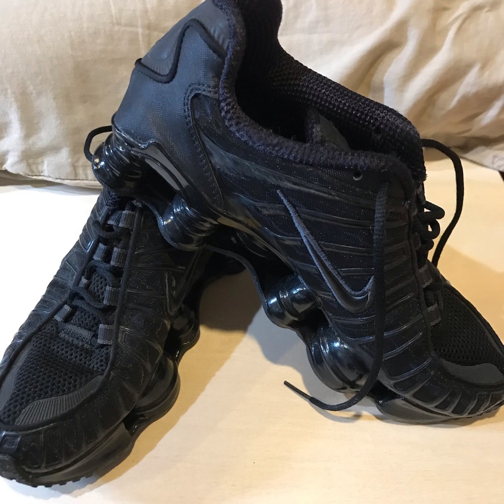 Nike Shox Shocks TL Blackout Shoes New